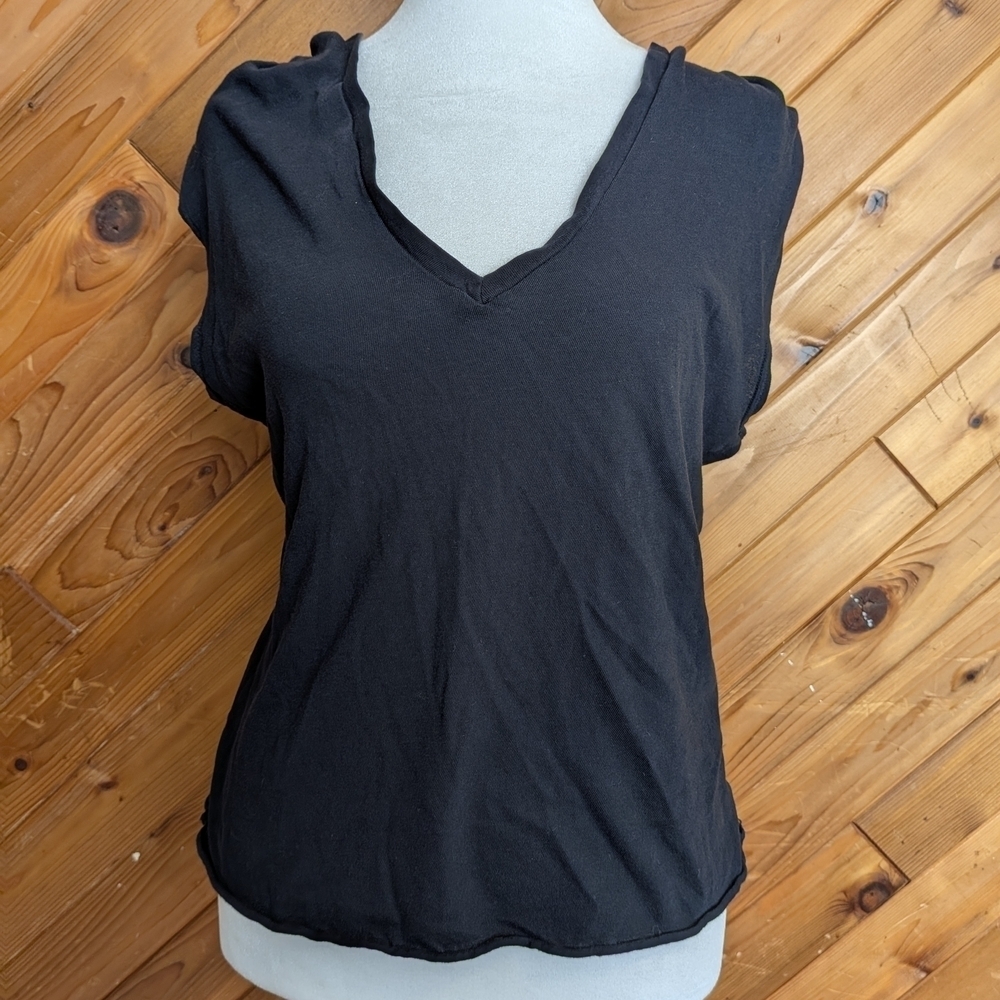 LNA Charcoal V-Neck Short Sleeve Tee Size Small